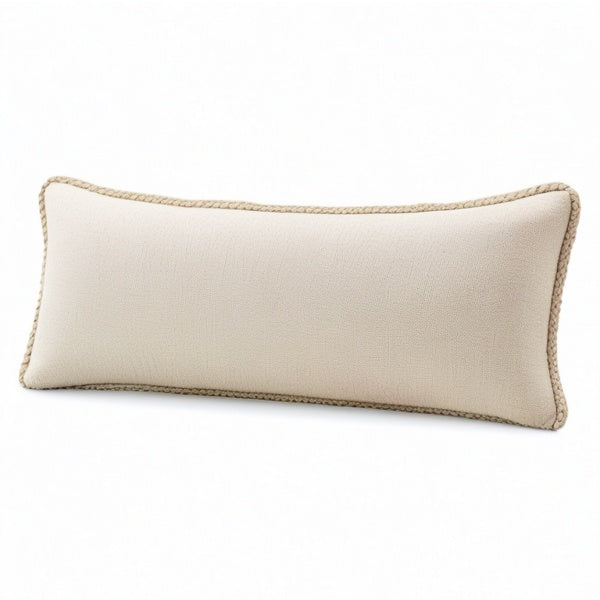 Cojín decorativo rectangular 60 x 30 cm tejido beige con ribete trenzado